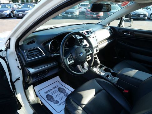 Used 2015 Subaru Legacy 2.5i Limited AWD/4WD image 9