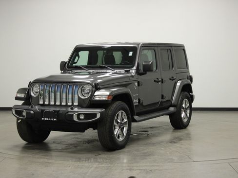 Used 2021 Jeep Wrangler Unlimited Sahara image 4