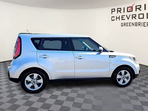 Used 2017 Kia Soul FWD image 9