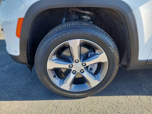 Used 2024 Jeep Grand Cherokee Limited 4xe w/ Luxury Tech Group II image 26