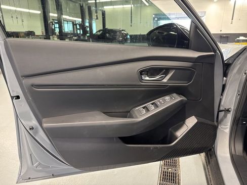 Used 2025 Honda Accord SE image 14