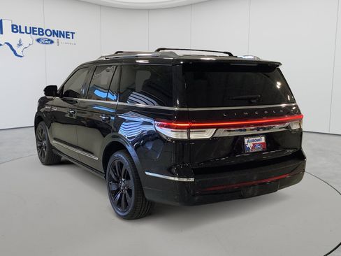 Used 2024 Lincoln Navigator Reserve AWD/4WD image 7
