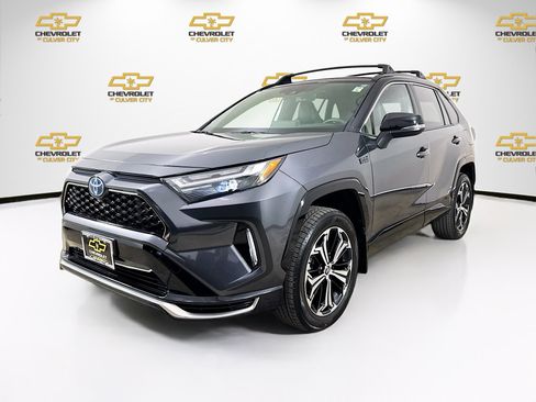 Used 2022 Toyota RAV4 XSE w/ Weather Package image 3