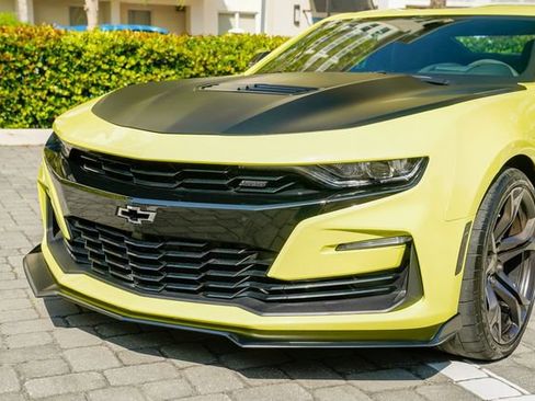 Used 2019 Chevrolet Camaro SS image 41