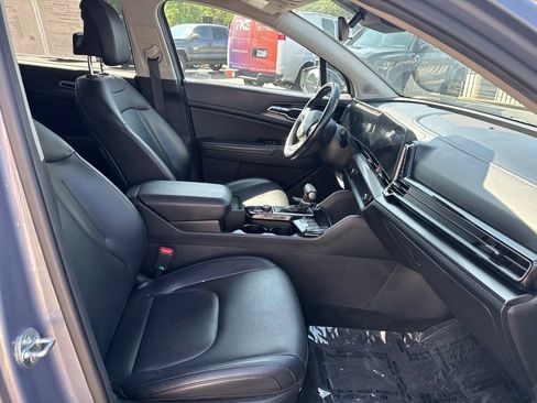 Used 2023 Kia Sportage EX FWD image 33