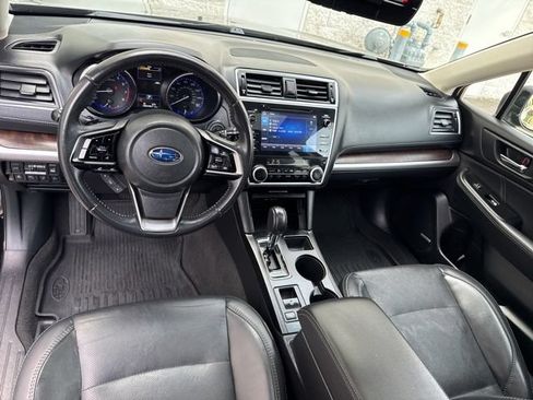 Used 2019 Subaru Outback 3.6R Limited AWD/4WD image 24