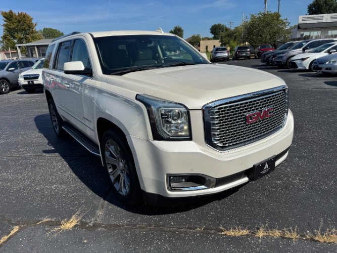 Used 2015 GMC Yukon Denali w/ Open Road Package AWD/4WD image 8