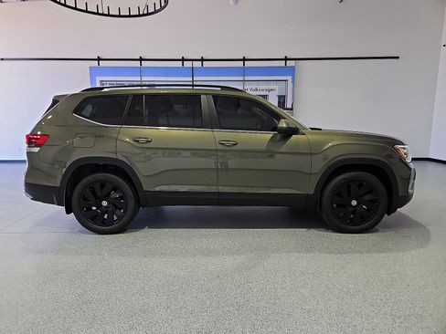 New 2026 Volkswagen Atlas SE FWD image 10