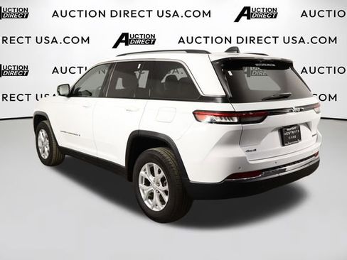 Used 2023 Jeep Grand Cherokee Limited AWD/4WD image 52