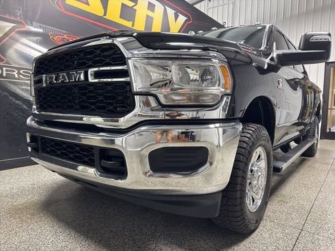 Used 2024 RAM 2500 Tradesman w/ Chrome Appearance Group AWD/4WD image 2