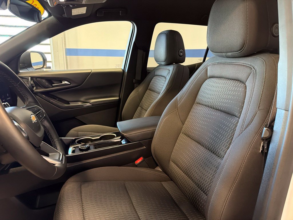 Used 2026 Chevrolet Equinox LT AWD/4WD image 20