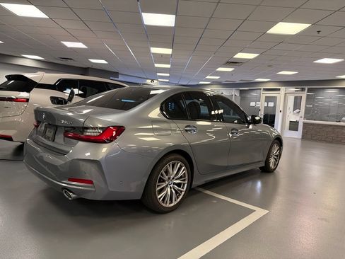 Used 2023 BMW 330i Sedan w/ Parking Assistance Package RWD image 5