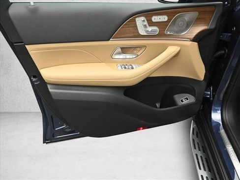 Certified 2026 Mercedes-Benz GLS 450 4MATIC image 10