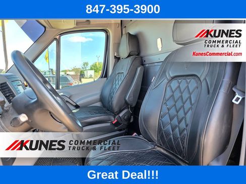Used 2017 Mercedes-Benz Sprinter 2500 image 16