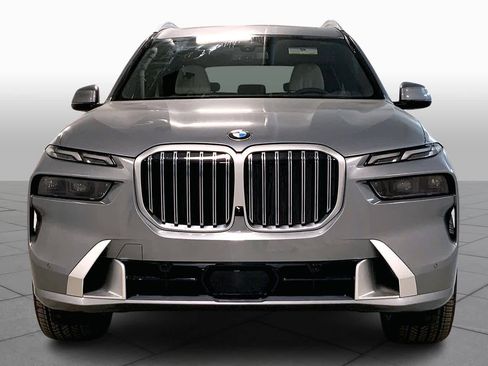 New 2026 BMW X7 xDrive40i w/ Executive Package image 3