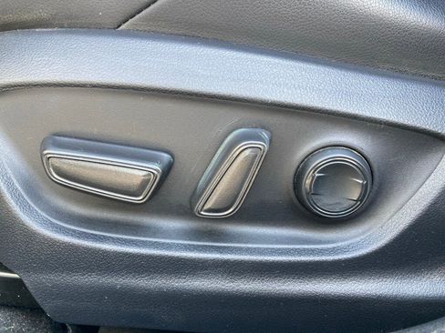 Used 2022 Toyota Corolla XSE image 13