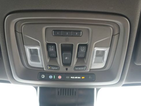 Used 2025 GMC Sierra 1500 Denali w/ Denali Reserve Package AWD/4WD image 29