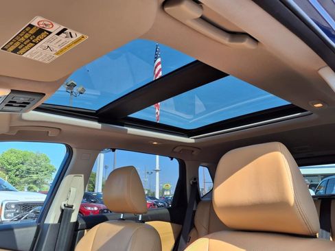 Used 2021 Nissan Rogue Platinum image 17