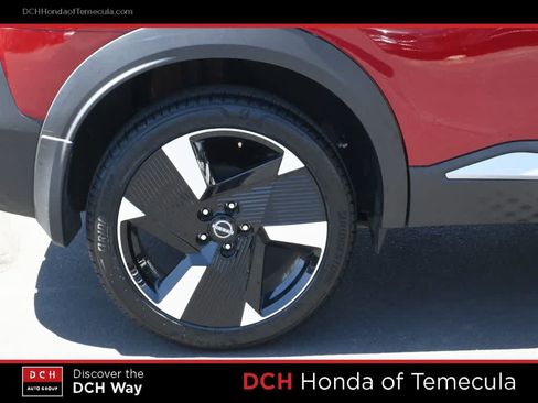 Used 2025 Nissan Kicks SR FWD image 23