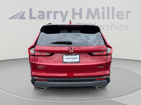Used 2023 Honda CR-V Sport Touring image 4