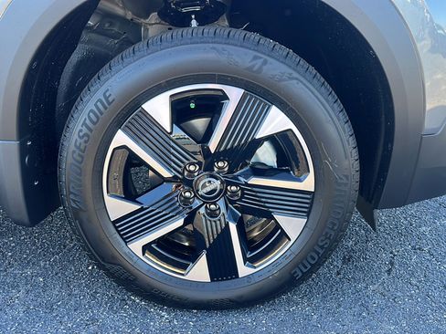 New 2026 Nissan Kicks SV image 9