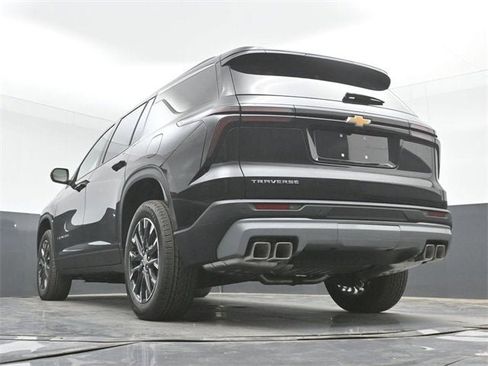 New 2026 Chevrolet Traverse LT w/ Sun and Wheel Package image 92