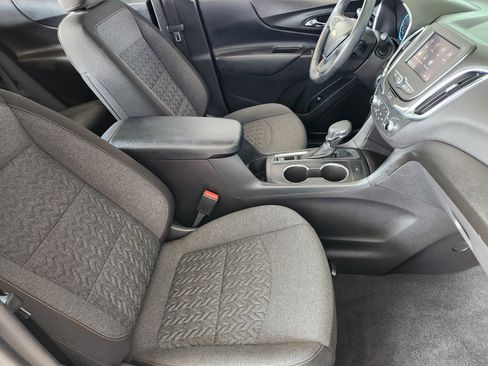 Certified 2024 Chevrolet Equinox LT FWD image 15