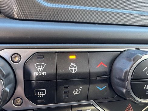 Used 2023 Jeep Gladiator Sport image 26