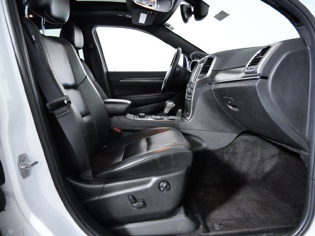 Used 2018 Jeep Grand Cherokee Limited w/ Luxury Group II AWD/4WD image 10