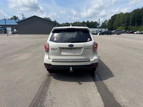 Used 2018 Subaru Forester 2.5i Touring w/ Popular Package #2 AWD/4WD image 7