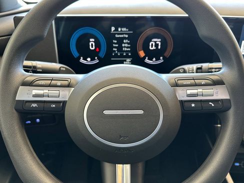 Certified 2025 Hyundai Santa Cruz SE image 25