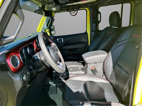 Certified 2023 Jeep Wrangler Unlimited Rubicon w/ Cold Weather Group image 10