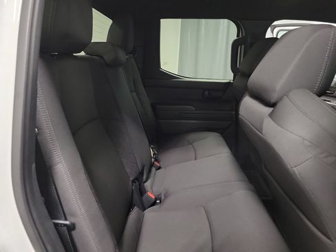 Used 2025 Toyota Tacoma SR5 AWD/4WD image 34