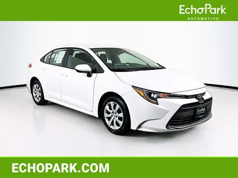Used 2024 Toyota Corolla LE FWD image 1