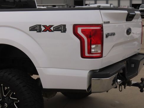 Used 2016 Ford F150 XLT w/ Equipment Group 302A Luxury image 15