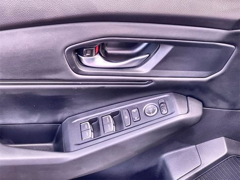 Used 2025 Honda Accord SE image 15