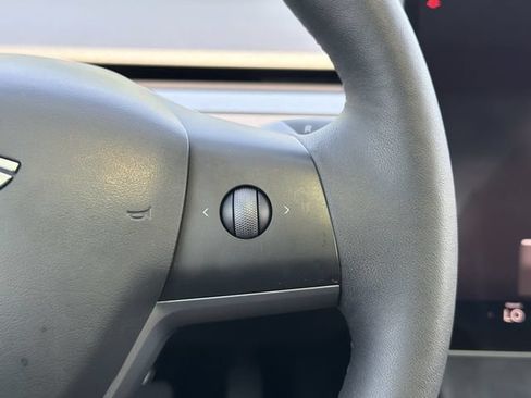 Used 2023 Tesla Model 3 Standard Range RWD image 18