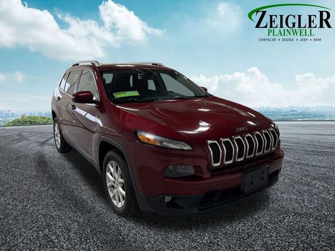 Used 2018 Jeep Cherokee Latitude FWD image 16