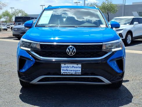 Certified 2023 Volkswagen Taos SE w/ Black Wheel Package FWD image 2