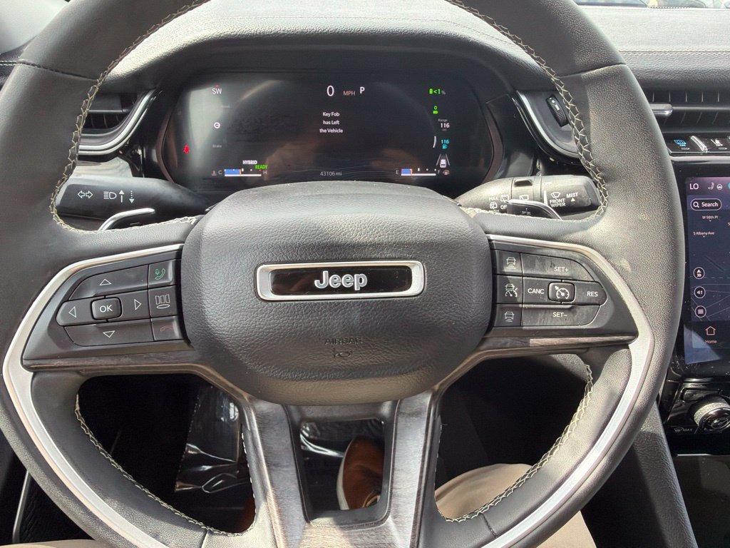 Used 2024 Jeep Grand Cherokee Limited 4xe w/ Luxury Tech Group II AWD/4WD image 28