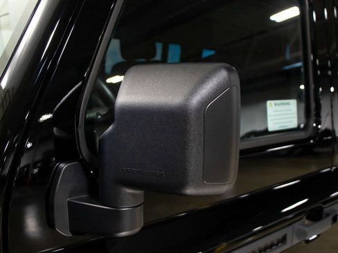 New 2025 INEOS Grenadier image 10