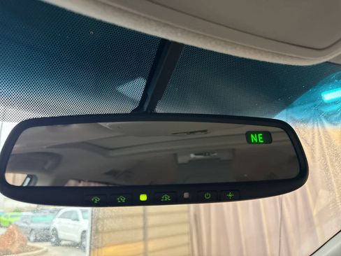 Used 2014 Toyota Sienna XLE image 28