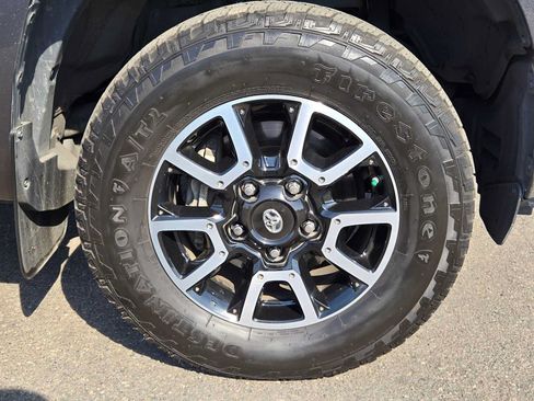 Used 2019 Toyota Tundra Limited w/ Limited Premium Package AWD/4WD image 10