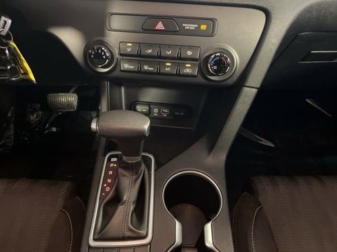 Used 2019 Kia Sportage LX image 21
