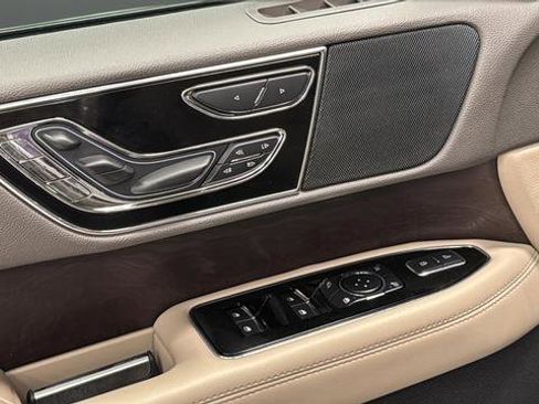 Used 2024 Lincoln Navigator Reserve AWD/4WD image 20