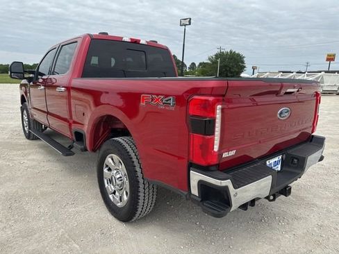 Used 2024 Ford F250 Lariat w/ Lariat Ultimate Package AWD/4WD image 4