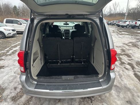 Used 2017 Dodge Grand Caravan SE w/ Power Window Group image 12