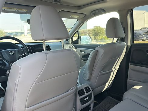 Used 2019 Honda Pilot EX-L image 17