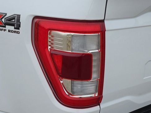 Used 2022 Ford F150 Lariat w/ Max Trailer Tow Package image 11