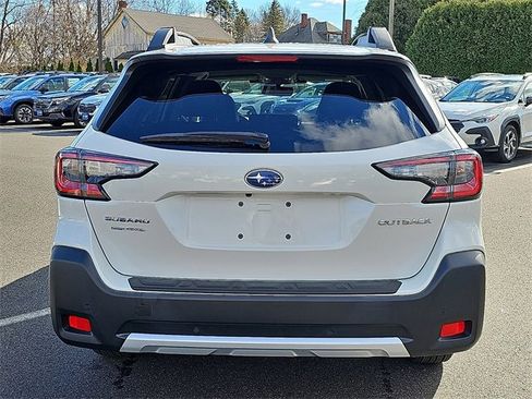 Used 2023 Subaru Outback Limited image 5